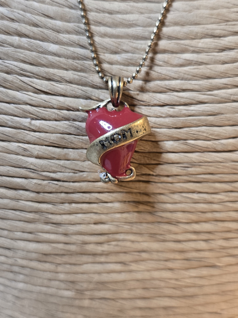 Lucky Brand Red 'MOM' Heart Pendant Necklace